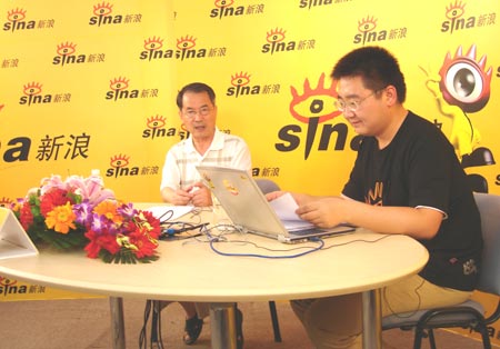 完形填空难度降低阅读理解题材广泛