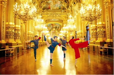 ����ɫ���Ӿ����趯����