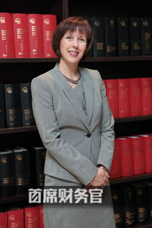 ְ���۵���͸����ҵCEO��CFO�Ľ����